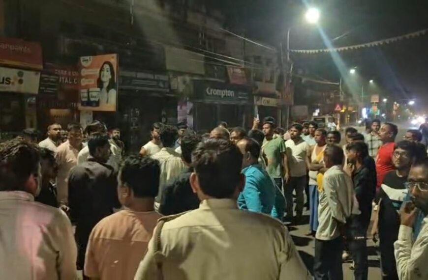 কুলটিতে পুরকর্মী খুনে তোলপাড়, দাদা-বোনের…