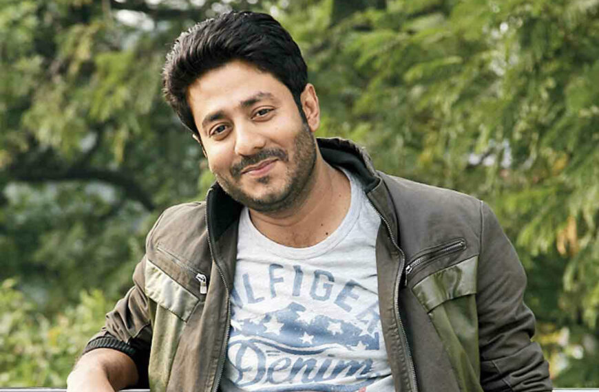 “আমি রাজনীতি করি, কিন্তু দল কোনও দিন আমার সিনেমার বিষয় ঠিক করে দেয় না”; রাজ চক্রবর্তী