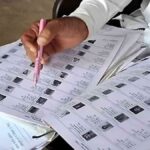 নথির গরমিল, বিহারের তিন লক্ষাধিক ভোটারকে নির্বাচন কমিশনের নোটিস, আরও বহু নাম বাদ পড়তে পারে আশঙ্কা।