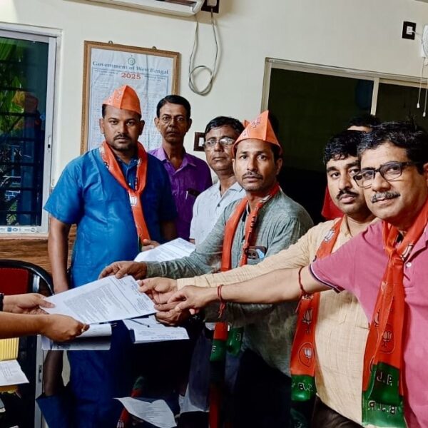 রাজনগরে বিডিও ও বিএলআরও-কে বিজেপির গণ ডেপুটেশন