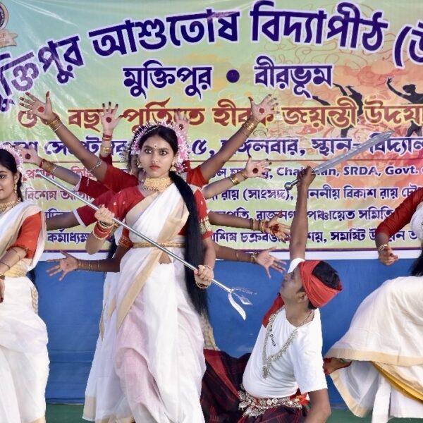 রাজনগরে আশুতোষ বিদ্যাপীঠের হীরক জয়ন্তী পালন: মঞ্চে অনুব্রত…