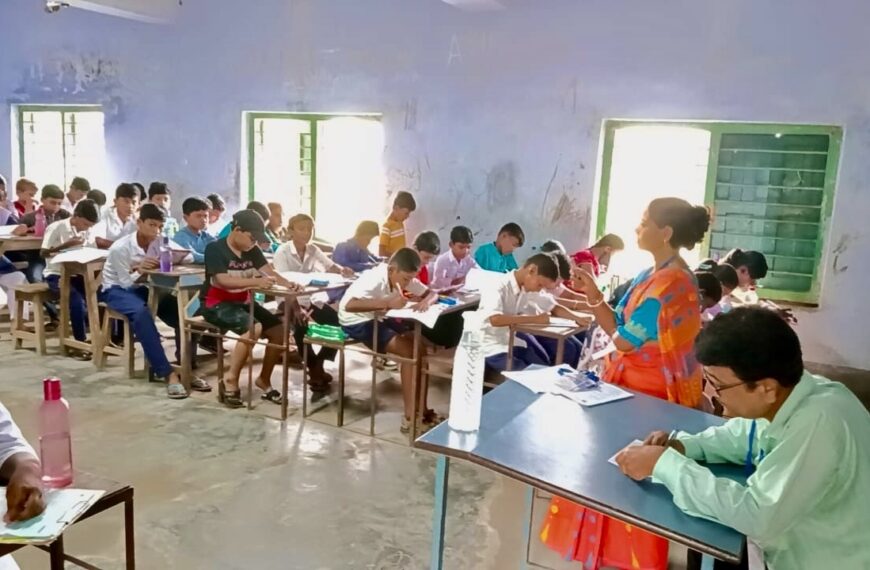 রাজনগরে কলেজ স্ট্রিট ট্যালেন্ট সার্চ পরীক্ষা : পরীক্ষার্থী ও অভিভাবকদের উৎসাহ