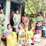 আয়ের উৎস মদ বিক্রি বন্ধ হওয়ায় শুরু হয় তিন প্রতিবন্ধী ভাইবোনের জীবনের লড়াই: পরিবার চালাতে এগিয়ে এলেন গ্রামবাসীরা ।