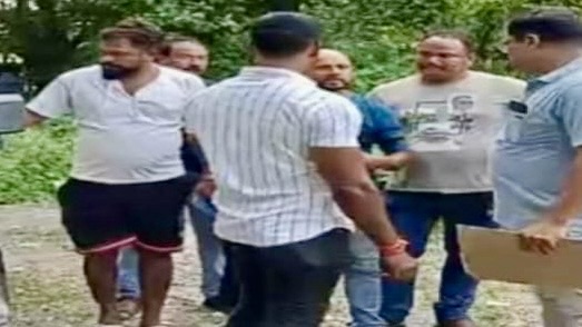 শিলিগুড়িতে ৩০০ গ্রাম ব্রাউন সুগারসহ&hellip;