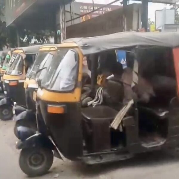 শিলিগুড়ি শহরে অবৈধ পার্কিংয়ে নাজেহাল সাধারণ মানুষ, প্রশাসনের&hellip;