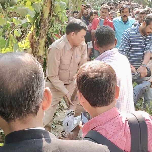 ইটলায় পুকুর থেকে তৃণমূল পঞ্চায়েত সদস্যের দেহ উদ্ধার,…