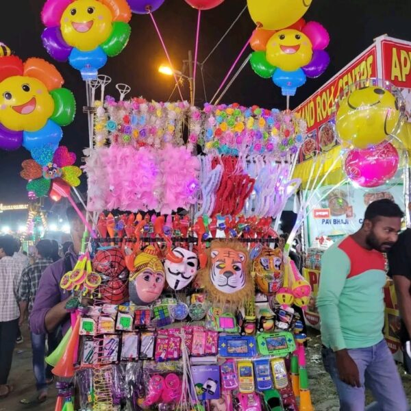 কোচবিহারের রাসমেলায় উপচে পড়া ভিড়, বাড়ছে আকর্ষণ