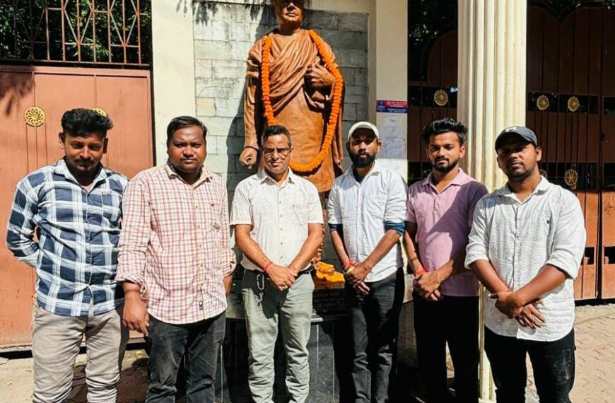 শিলিগুড়িতে চিত্তরঞ্জন দাশের জন্মবার্ষিকীতে বঙ্গীয় হিন্দু মহামঞ্চের শ্রদ্ধাঞ্জলি ও মাল্যদান