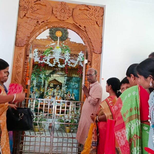 বীরভূমের পবিত্র ভূমি বৈষ্ণব তীর্থস্থান পাহাড়পুর নিত্যধামে তিন&hellip;