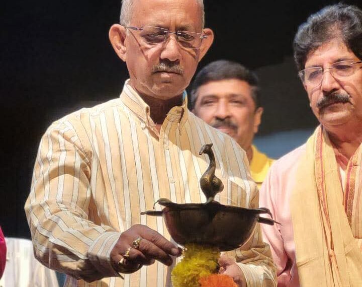 শিলিগুড়িতে দৃষ্টিহীন শিল্পীদের নাট্য উৎসব,  রবীন্দ্রনাথের ‘রাজা’, দীনবন্ধু মঞ্চে আয়োজিত জমজমাট উৎসব