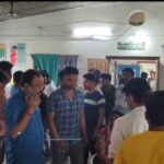 অভিষেক বন্দ্যোপাধ্যায়ের জন্মদিনে বামনহাট হাসপাতালে তৃণমূল ছাত্র পরিষদের ফল বিতরণ