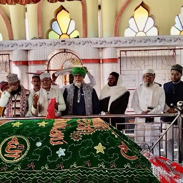 খুষ্টিগিরী দরগাহ শরীফে হজরত খাজা বাবার ঊরস পালিত&hellip;