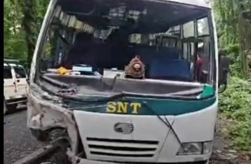 শিলিগুড়ির সেবক রোডে গ্যাংটকগামী বাস ও ছোট গাড়ির…